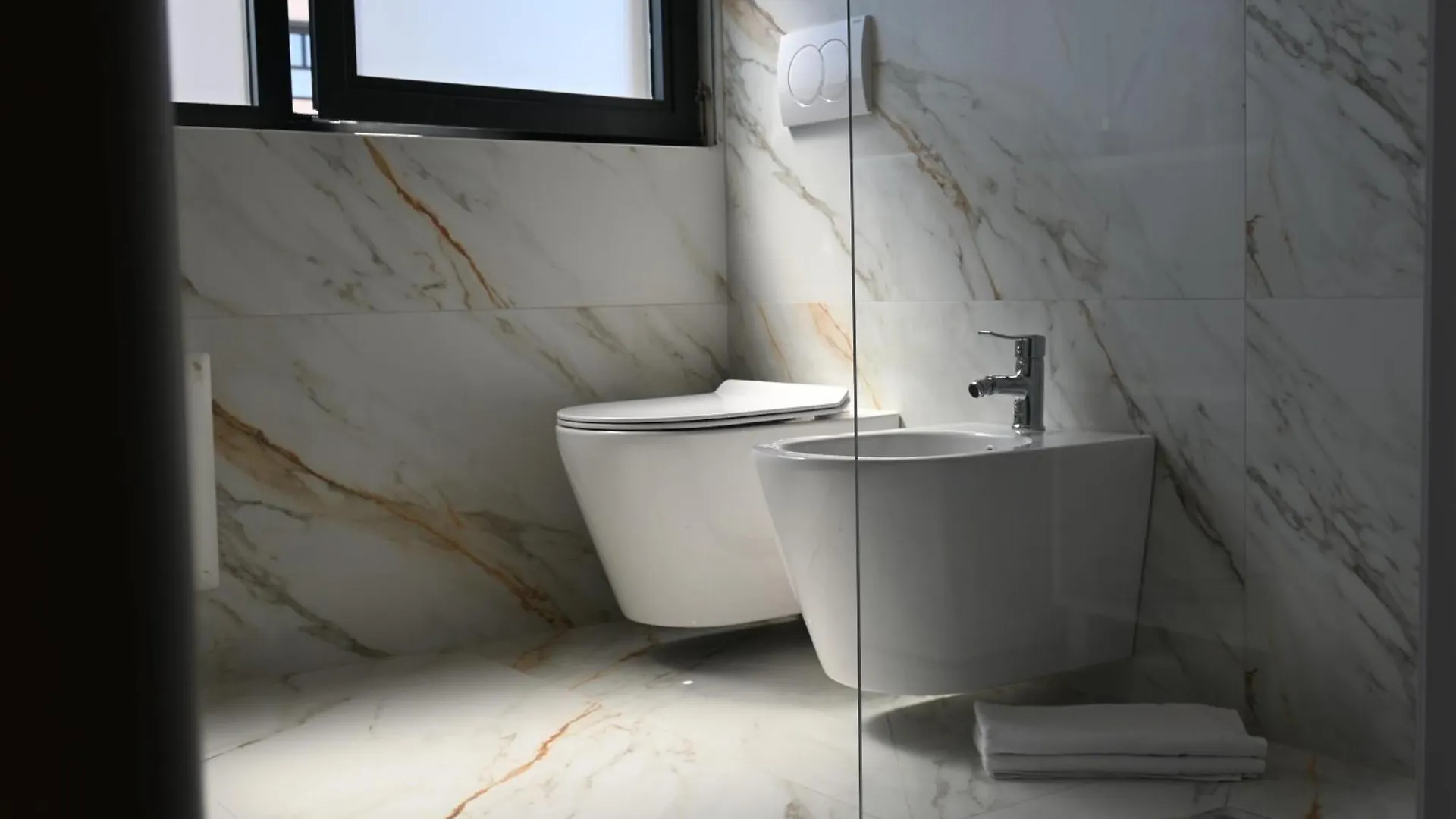 Central Modern Stay, Tirana