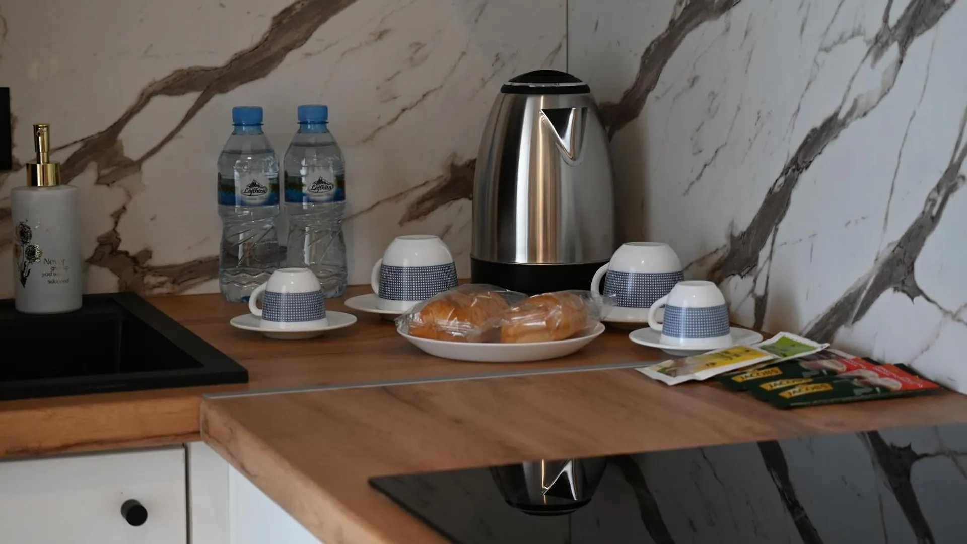 Central Modern Stay, Tirana